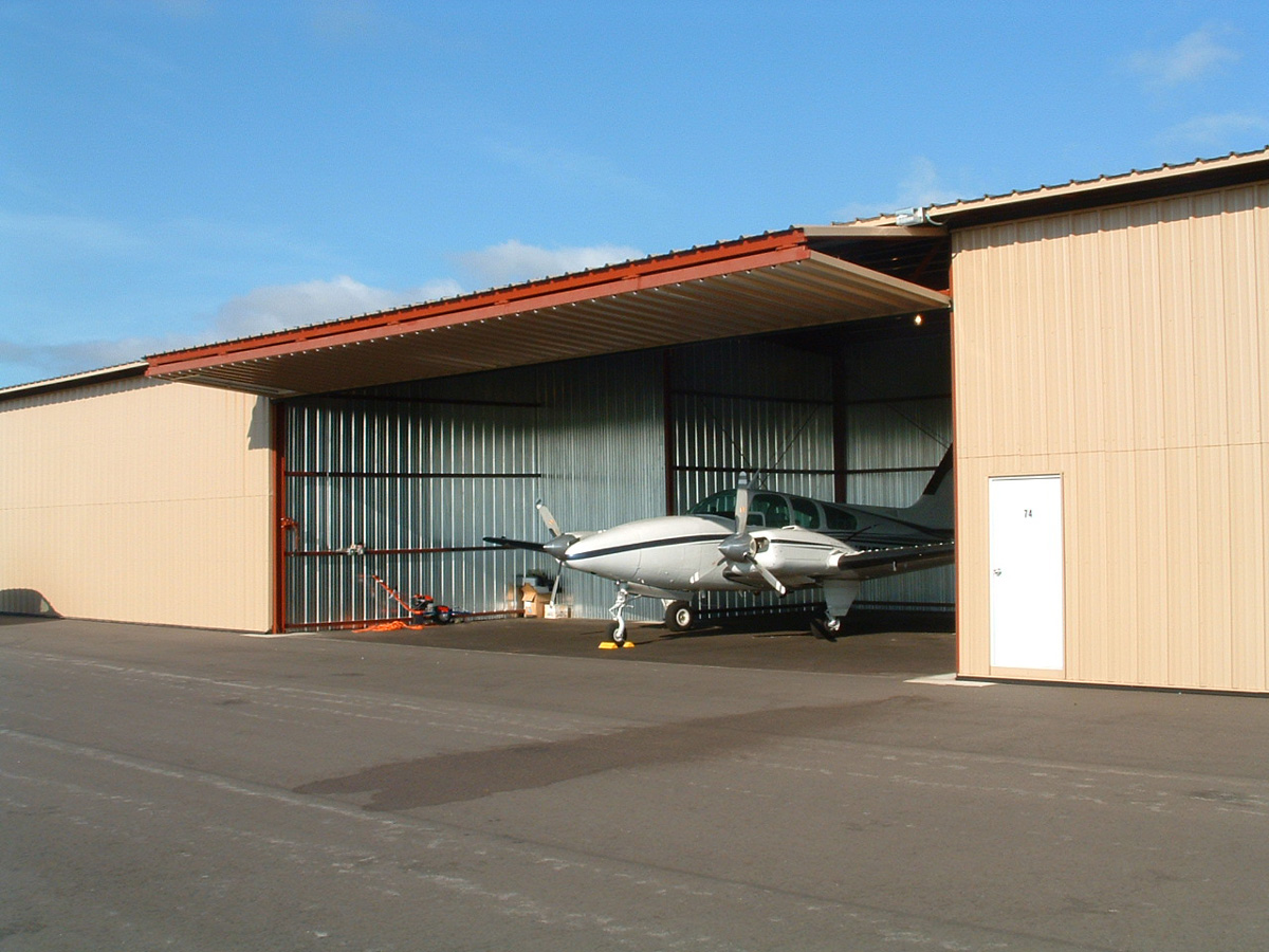 Airport Aviation Bi-Fold Door Airport Aviation Bi-Fold Door