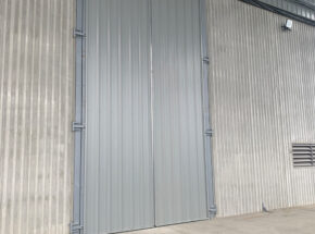 TrueNorth Steel Commercial Steel Hydraulic Door